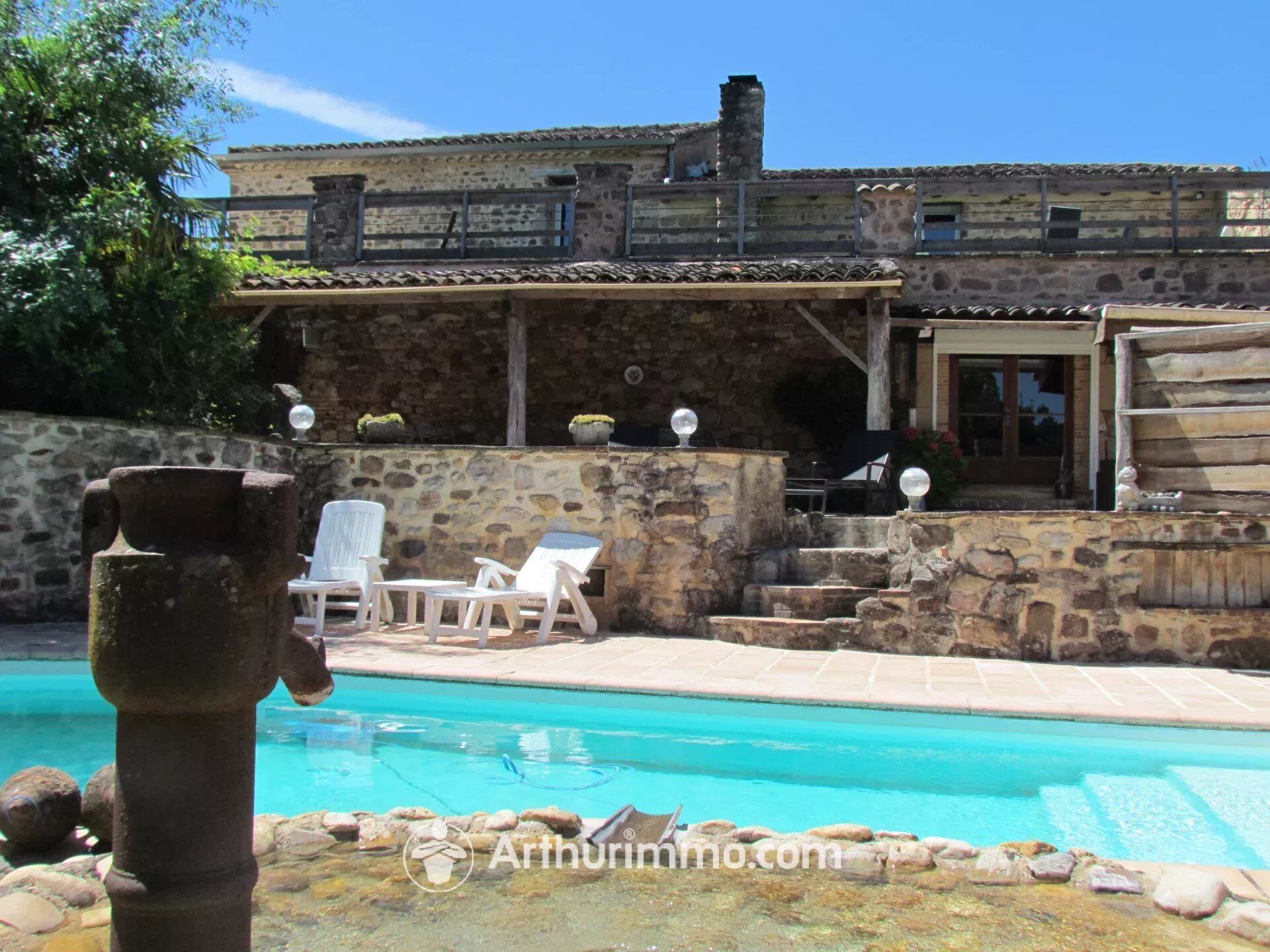 Maison 7 pièces 407 m² · à Castelnau-de-Montmiral · 407 m² · 672 000 €