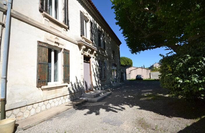 Maison de maître à rénover – Fort potentiel — photo 4