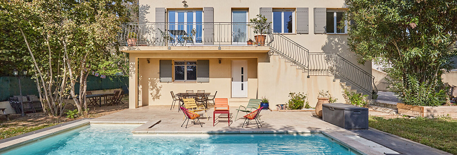 Maison 9 Pièces 245 m² à vendre à Meyreuil (13590)