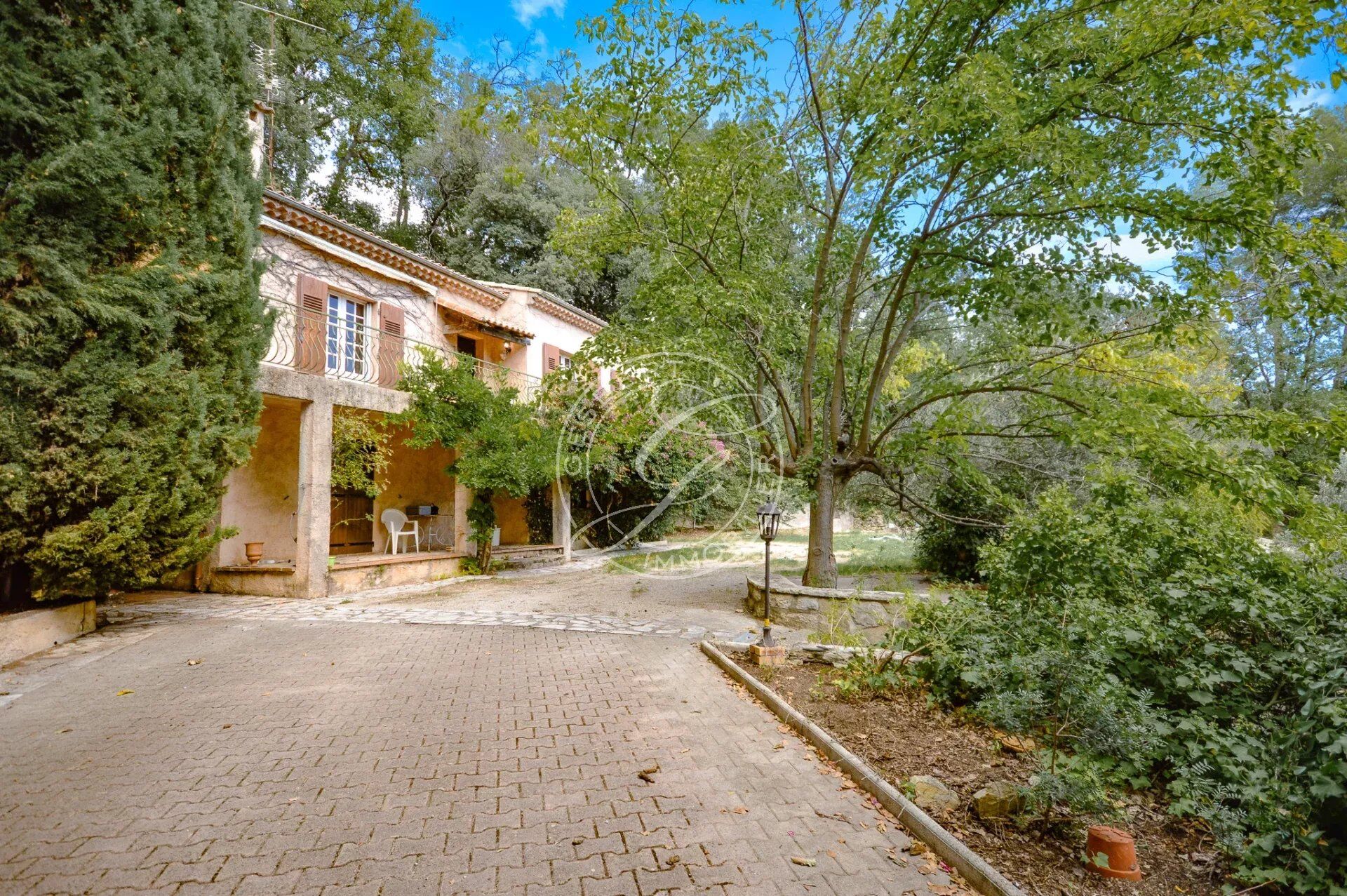 Villa / Maison 4 pièces  à vendre Draguignan 83300