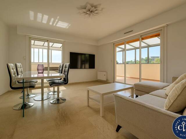 4 pièces – Dernier étage – Toit-terrasse & vue mer – Nice / Magn — photo du bien