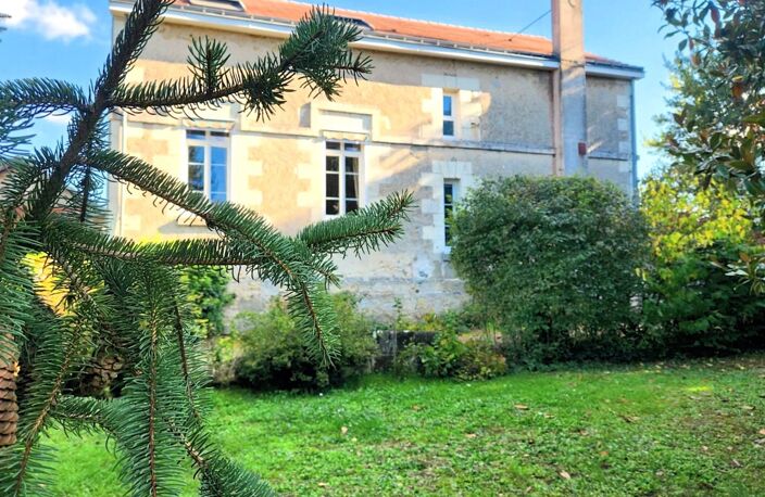 EXCLUSIVITÉ - MAISON ANCIENNE DE 175 M² — photo 2
