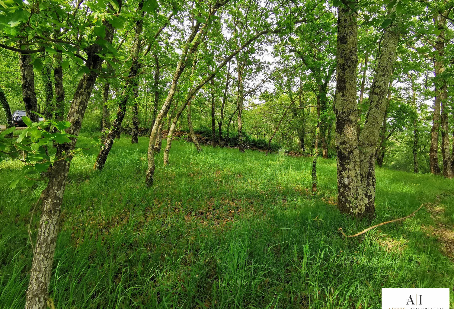 Superbe terrain constructible d'environ 587 m² — photo 1