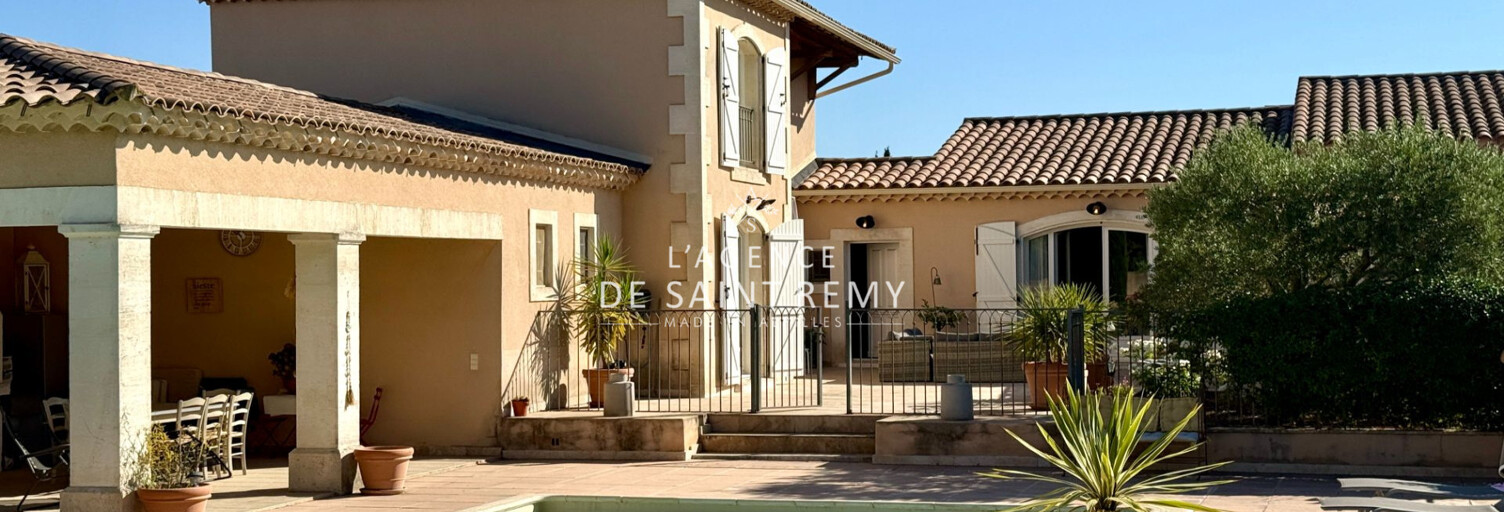 Maison 5 Pièces 170 m² à vendre à Fontvieille (13990)