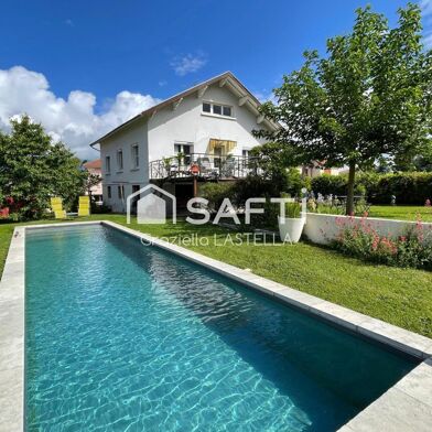 Maison 8 pièces 560000 €