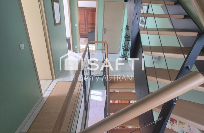 Très belle maison de caractère au sein d'un hameau, habitable sans travaux en résidence secondaire ou principale. — photo 3