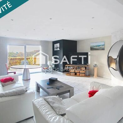 Maison 7 pièces 495000 €