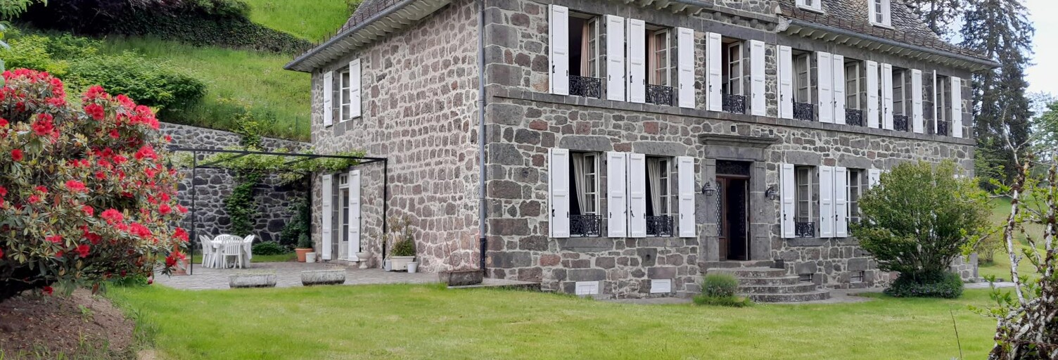 Maison 15 Pièces 453 m² à vendre à Lascelle (15590)