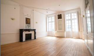 Bureau 8 Pièces 200 m² à louer à Nantes (44000)