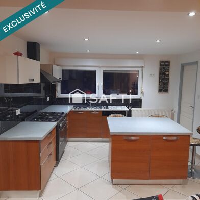 Appartement 5 pièces 149000 €