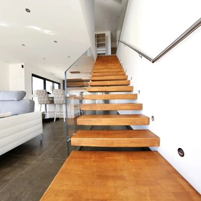 Maison 6 pièces 899000 €