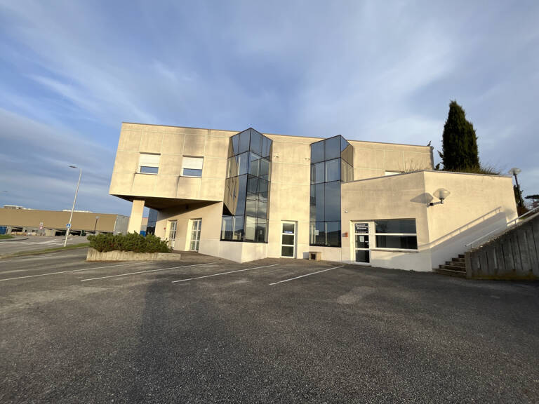 Bureaux à louer sur la commune de Davézieux — photo 1