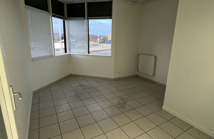Bureaux à louer sur la commune de Davézieux — photo 3