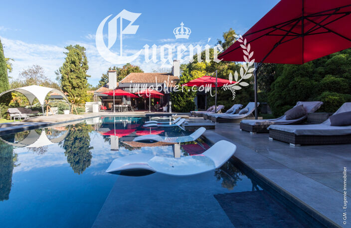Propriété 211M²+Parc 9900M²+Piscine+Terrasse 200M² au Calme — photo 4