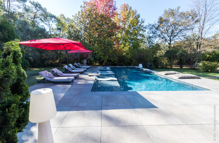 Propriété 211M²+Parc 9900M²+Piscine+Terrasse 200M² au Calme — photo 5