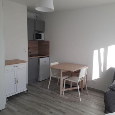 Appartement 1 pièces 450 €