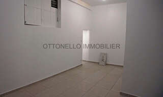 Bureau 1 Pièce 19 m² à louer à Roquebrune-sur-Argens (83520)