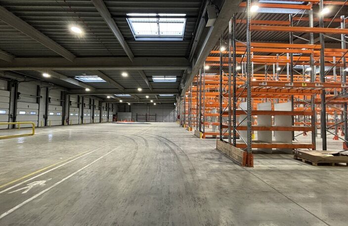 ENTREPOT LOGISTIQUE à LOUER — photo 4