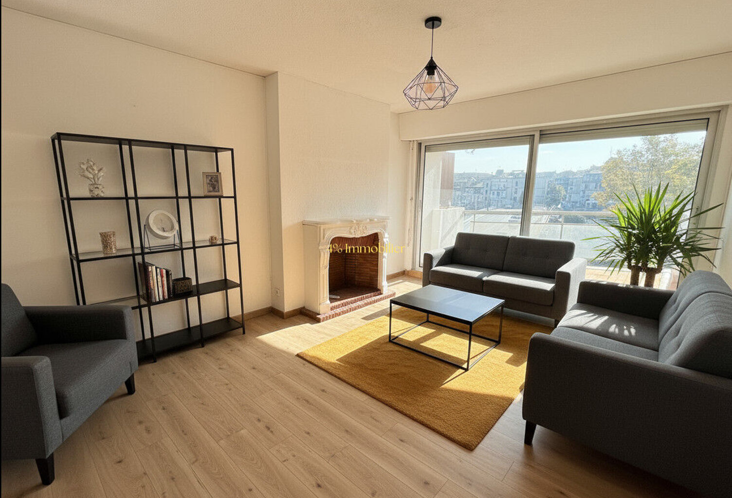 Agde  T3 traversant de 68 m² avec deux terrasses et garage. Vue Hérault — photo 1