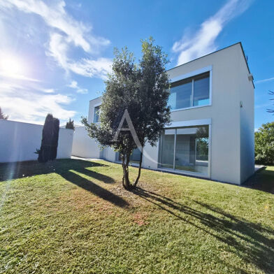 Maison 5 pièces 589900 €