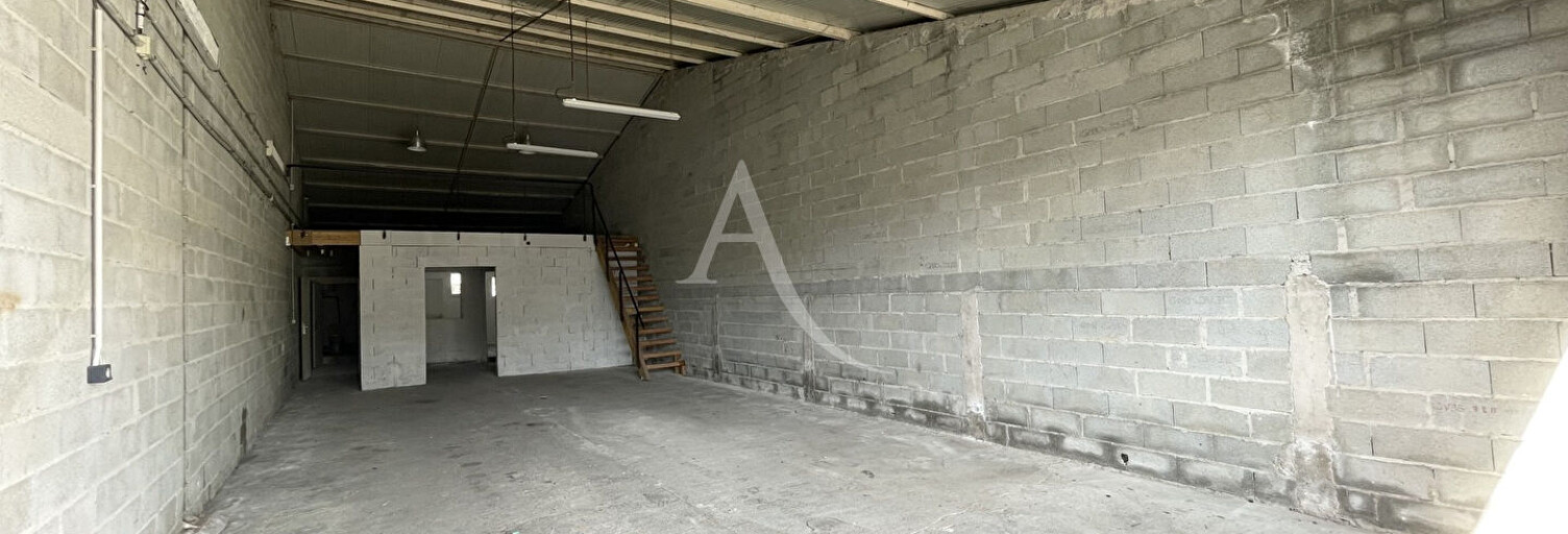 Commerce  136 m² à louer à Cornebarrieu (31700)