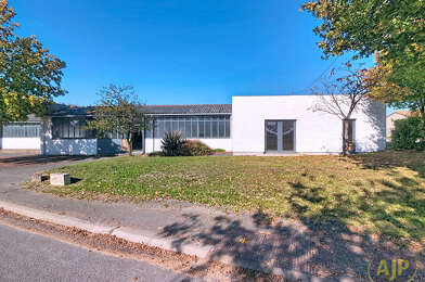 Commerce  169990 €