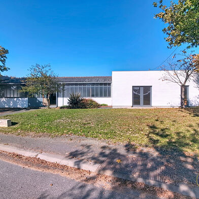 Commerce  199990 €