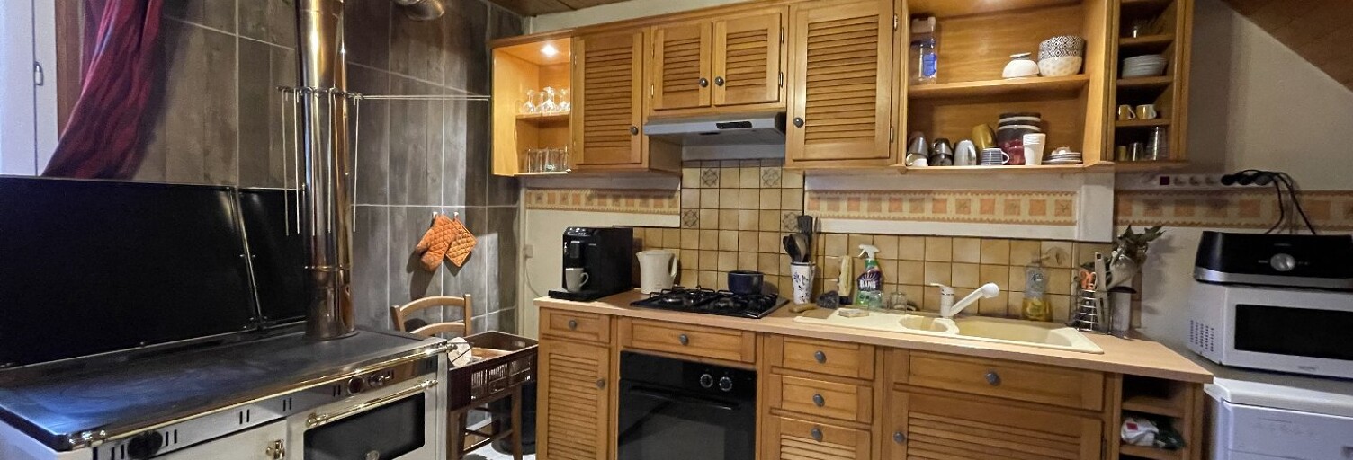 Maison 4 Pièces 79 m² à vendre à Saint-Jacques-des-Blats (15800)