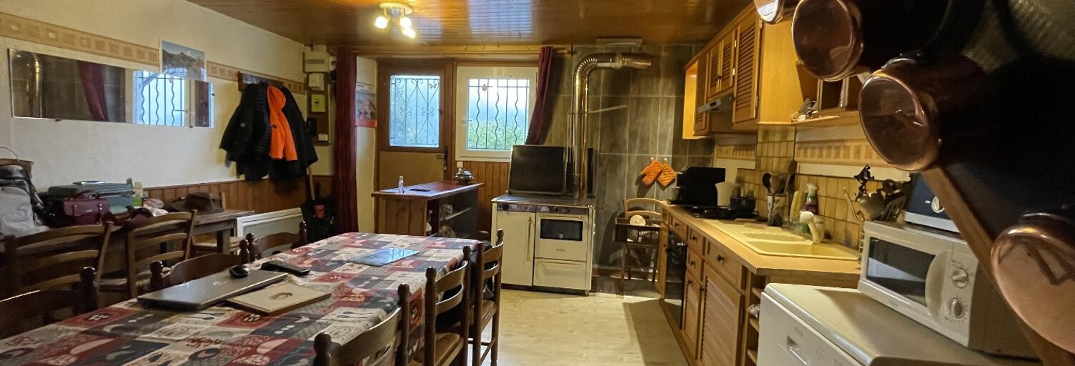 Maison 4 Pièces 79 m² à vendre à Saint-Jacques-des-Blats (15800)