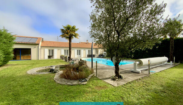 Villa / Maison 9 pièces  à vendre Saint-Savinien 17350