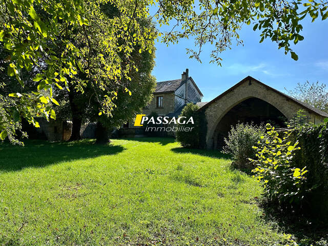 A VENDRE - Magnifique ensemble immobilier, dépendances et terrains - RECOULES PREVINQUIERES — photo du bien
