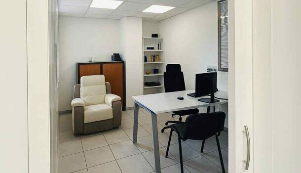 Bureau 3 pièces  à louer Vendargues 34740