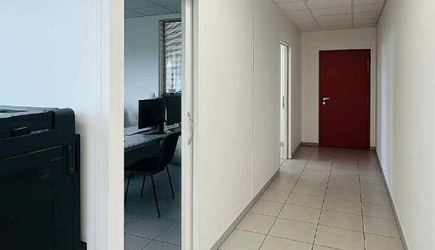 Bureau 3 pièces  à louer Vendargues 34740