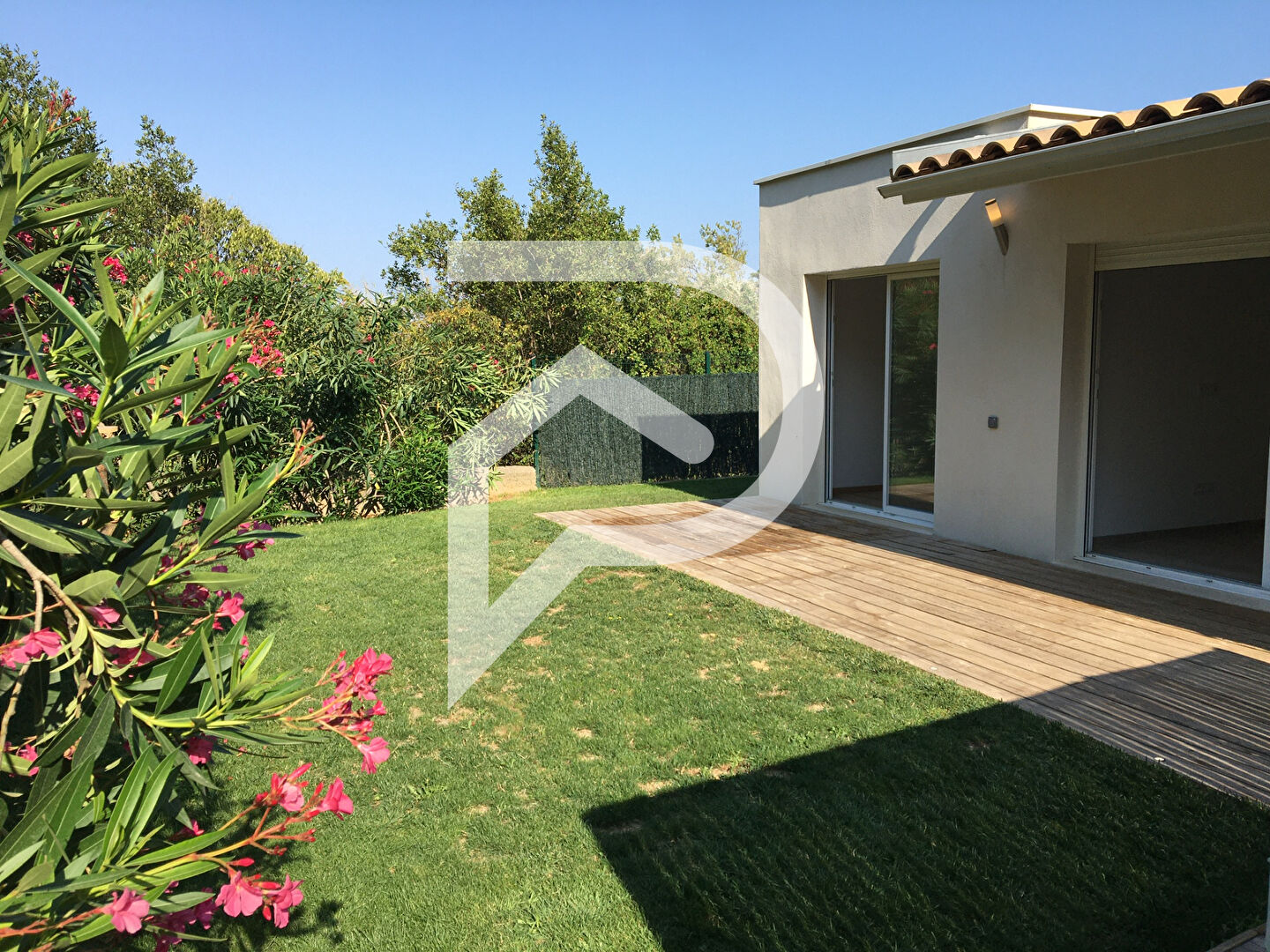 Villa / Maison  T5 à vendre Générac 30510