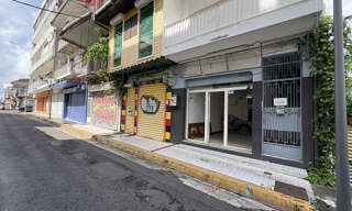 Commerce  100 m² à louer à Pointe-à-Pitre (97110)