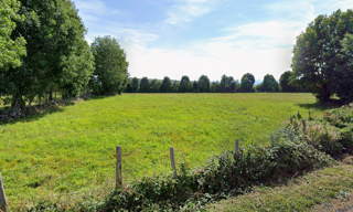 Terrain  1030 m² à vendre à Saint-Chély-d'Aubrac (12470)