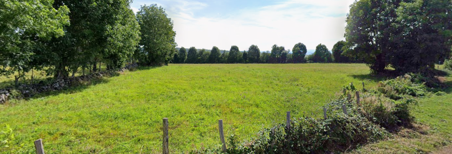 Terrain  1030 m² à vendre à Saint-Chély-d'Aubrac (12470)
