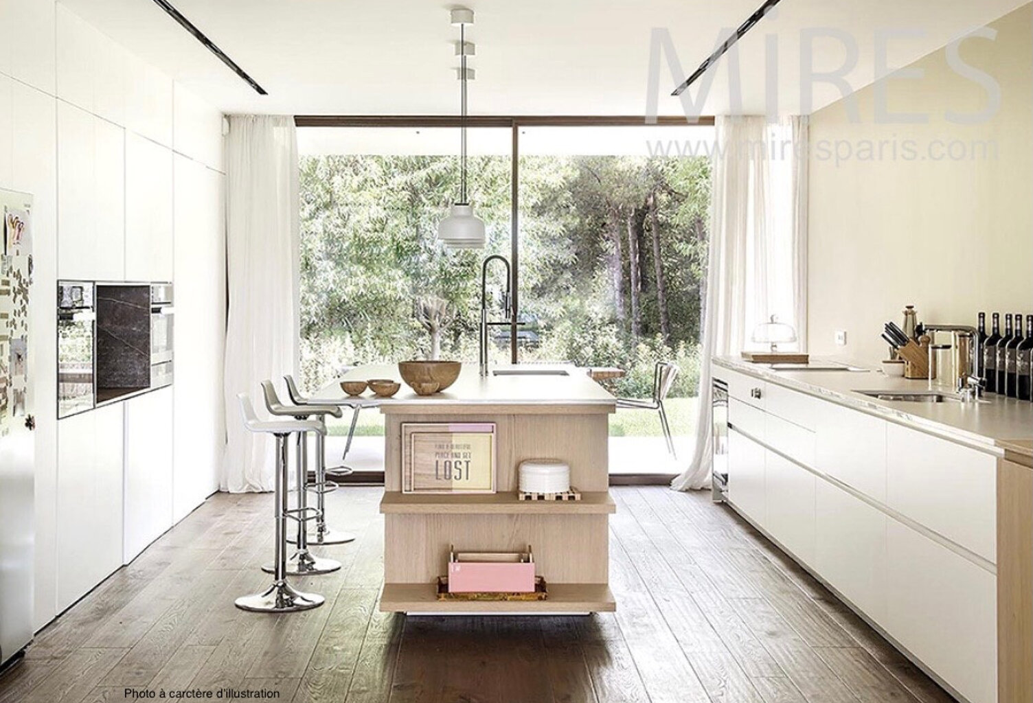 SUPERBE APPARTEMENT T4 EN REZ DE JARDIN À LA CIOTAT — photo 1