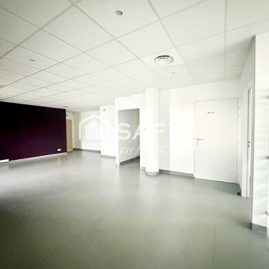 Commerce 6 pièces 220000 €