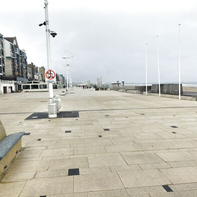 Commerce  218000 €