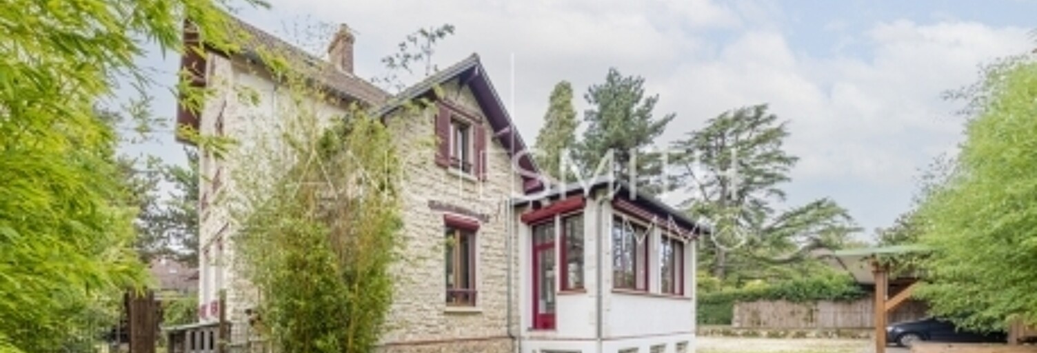 Maison 10 Pièces 223 m² à vendre à Beauchamp (95250)