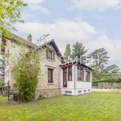 Maison 10 pièces 695000 €