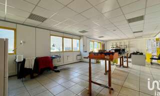 Commerce  180 m² à louer à Santeny (94440)