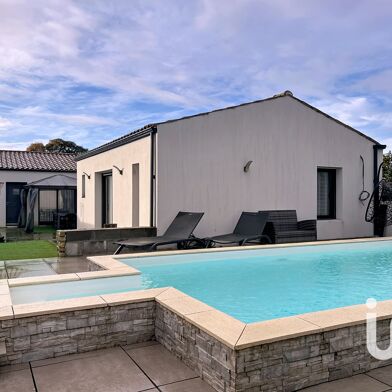 Maison 5 pièces 445000 €