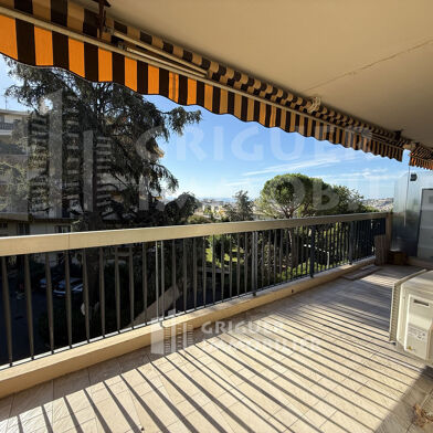 Appartement 3 pièces 1950 €