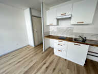 LOURDES ENTRE LE CENTRE-VILLE ET LES SANCTUAIRES - STUDIO - — photo 3