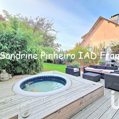 Maison 7 pièces 549000 €