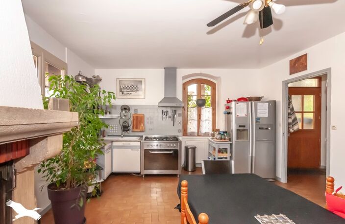 Maison de ville de 8 pièces principales — photo 2
