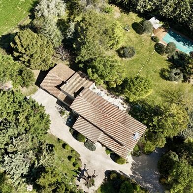 Maison 5 pièces 610000 €