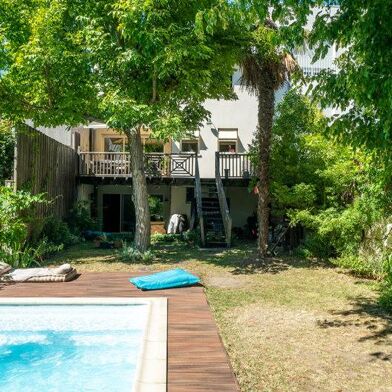 Maison 6 pièces 1088790 €